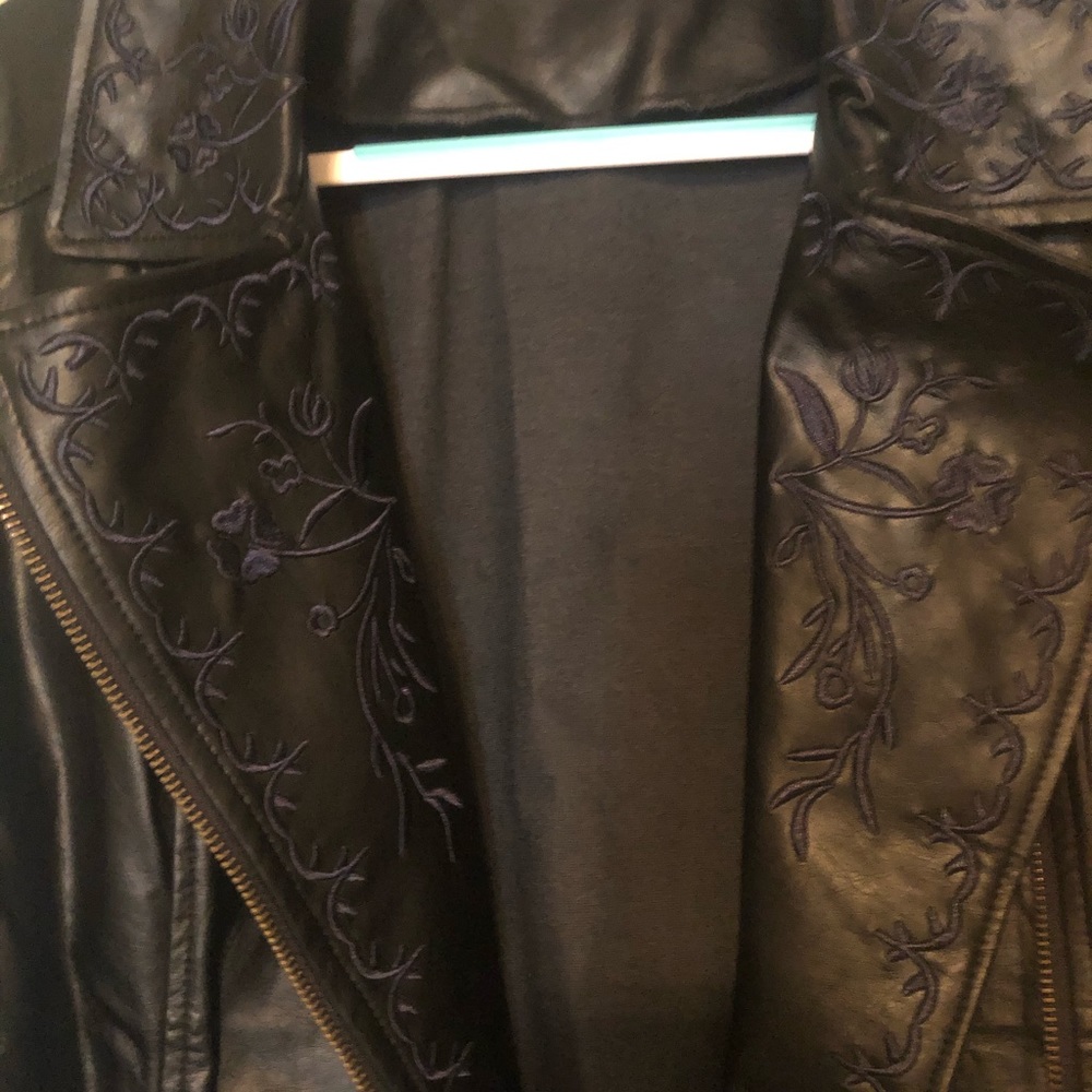 Jacket - Picture 5 of 8